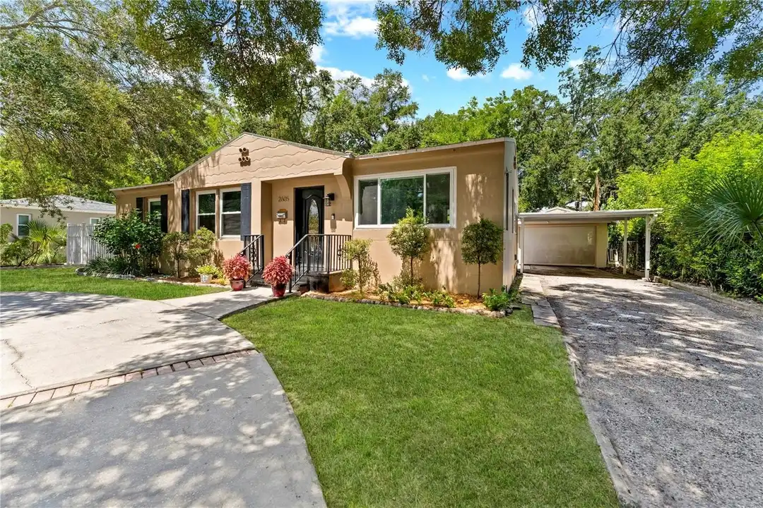 2605 S Manhattan Ave – pohled 2