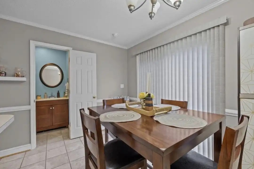 3917 Sterling Pointe Dr - View 5