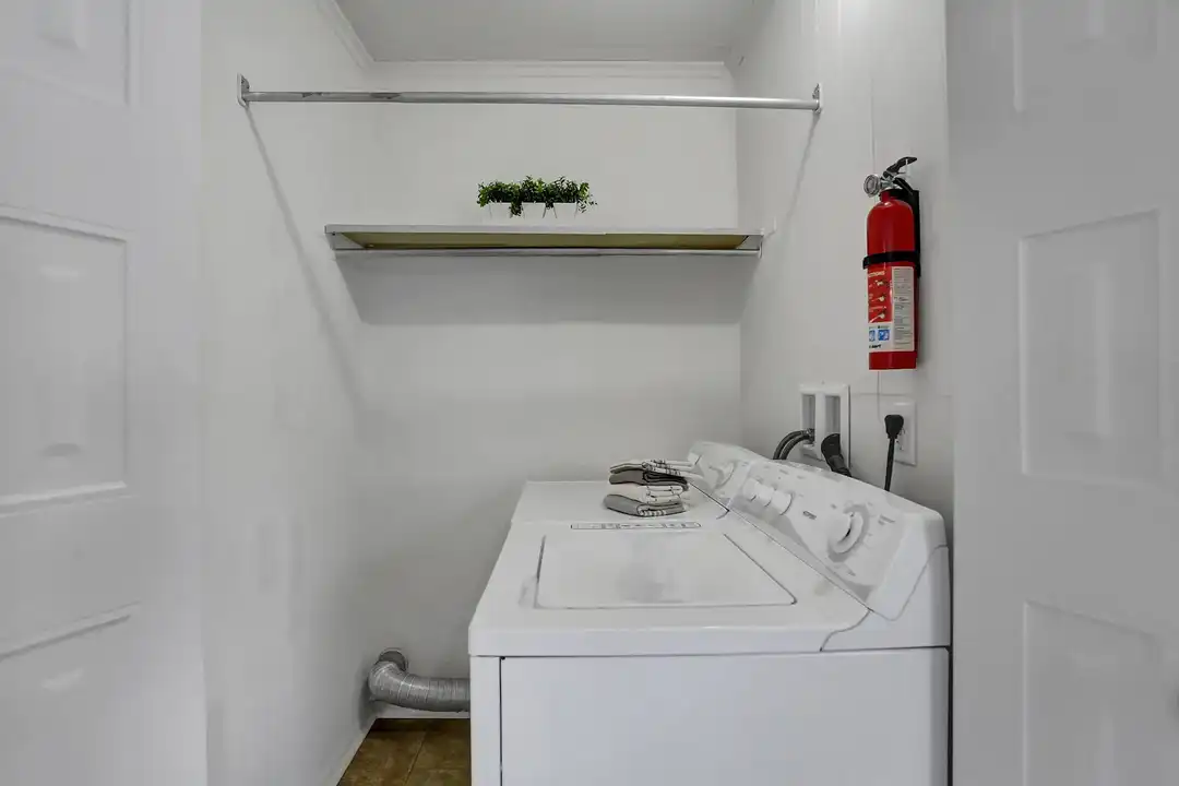 Woodland Park Apartments – photo 1 of 27