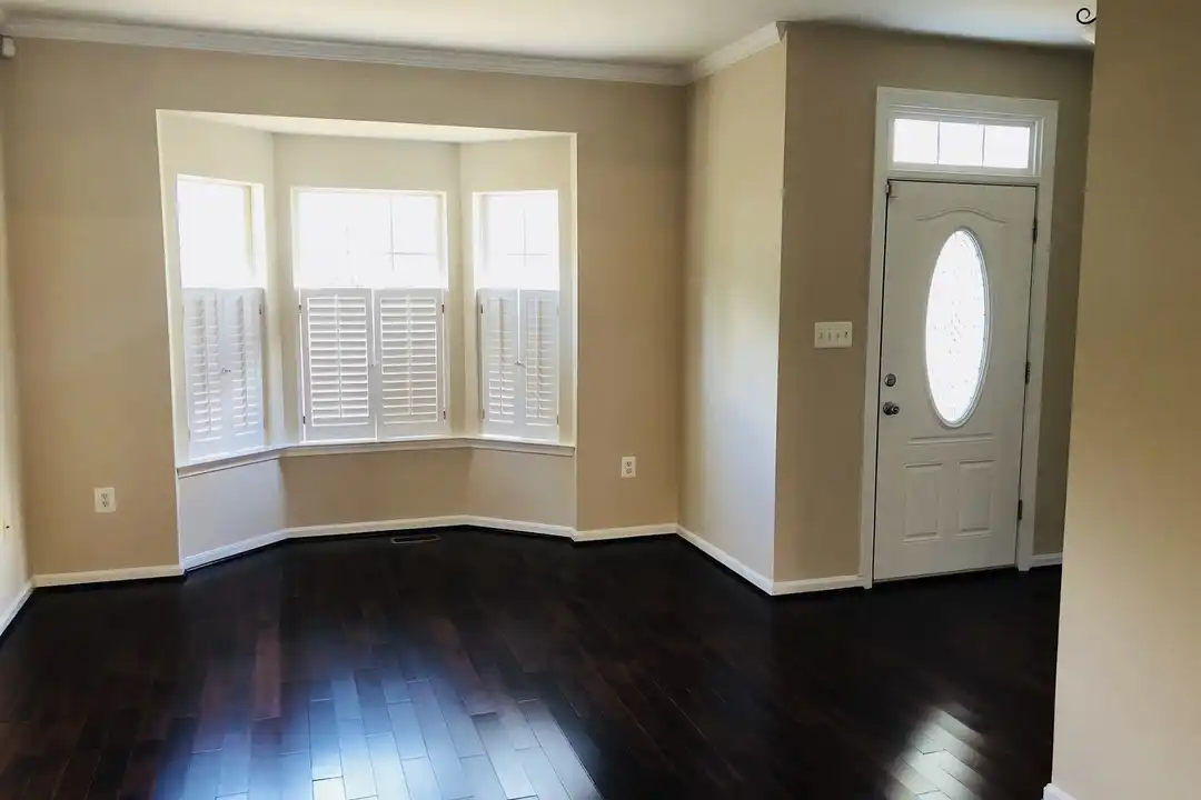 11 Catherine Ln - View 4