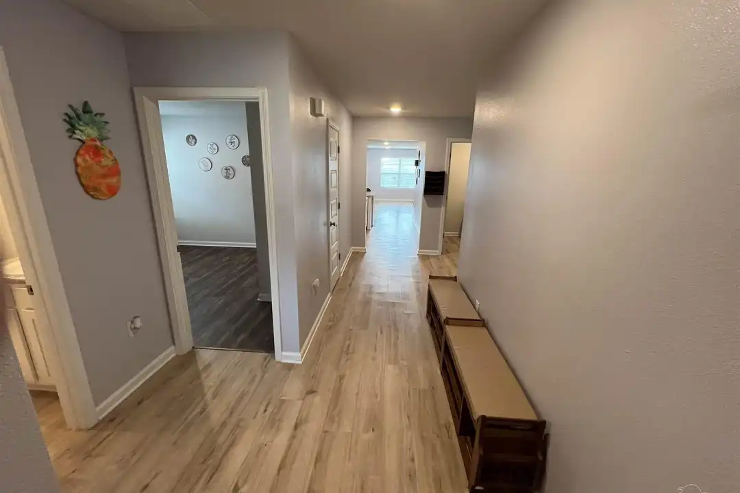 5276 Peach Dr - View 3