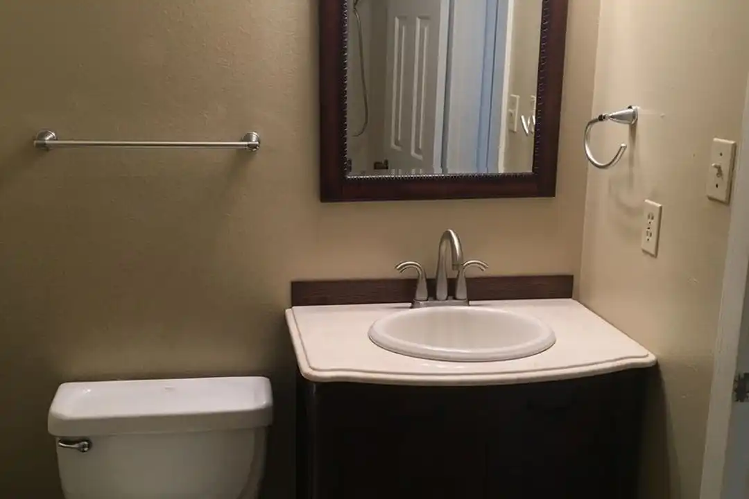 Apartment in Henderson - View 4