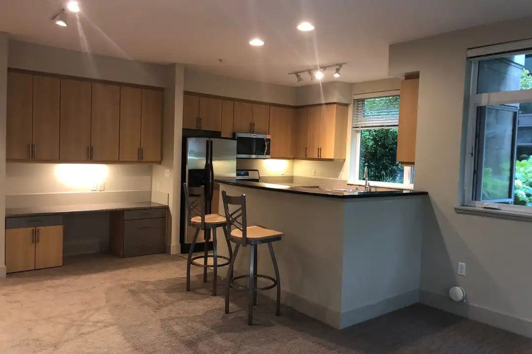 1700 N Northlake Way unit # 106 - View 4