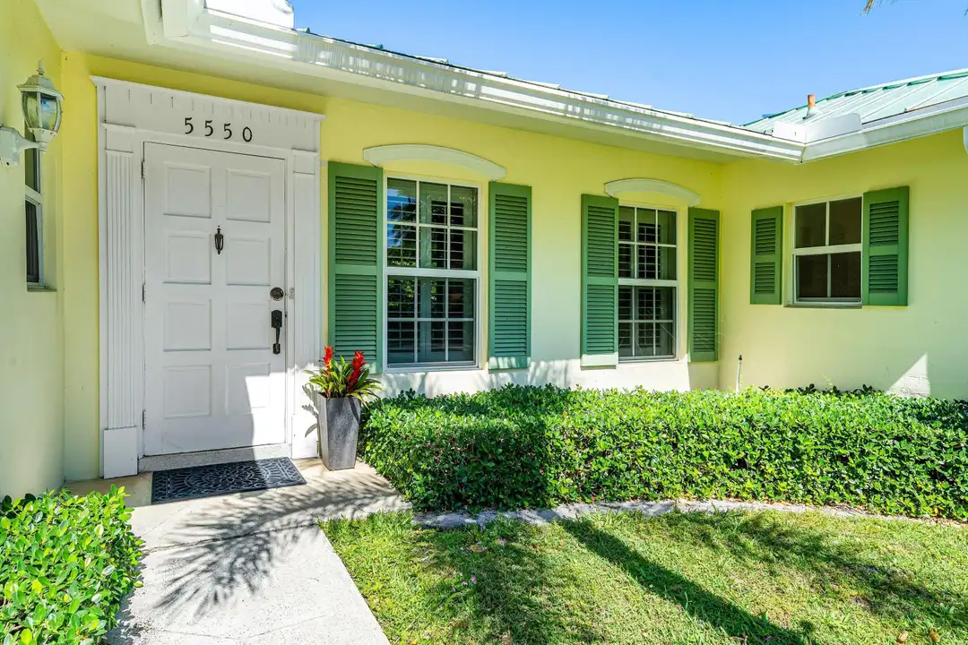 5550 Osprey Dr - More