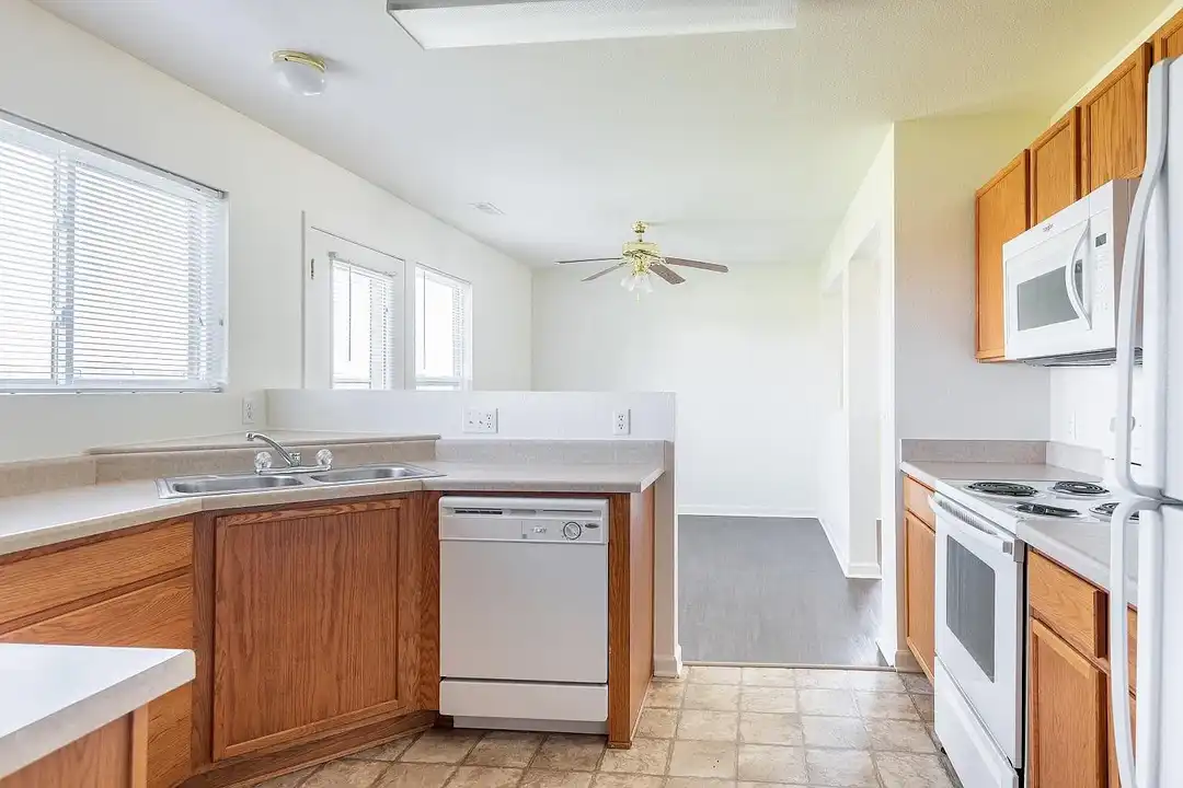 Rising View - 3116 Lockbourne Dr - Bellevue, NE | Rent.