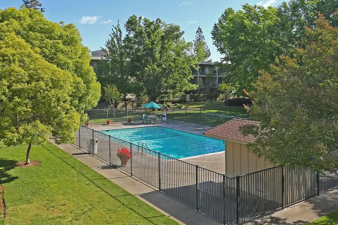 Mallard Creek Apartments - View 3