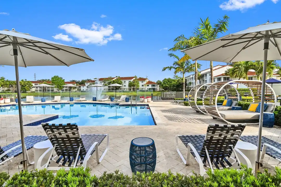 Arbor Oaks Apartments & Townhomes - View 4