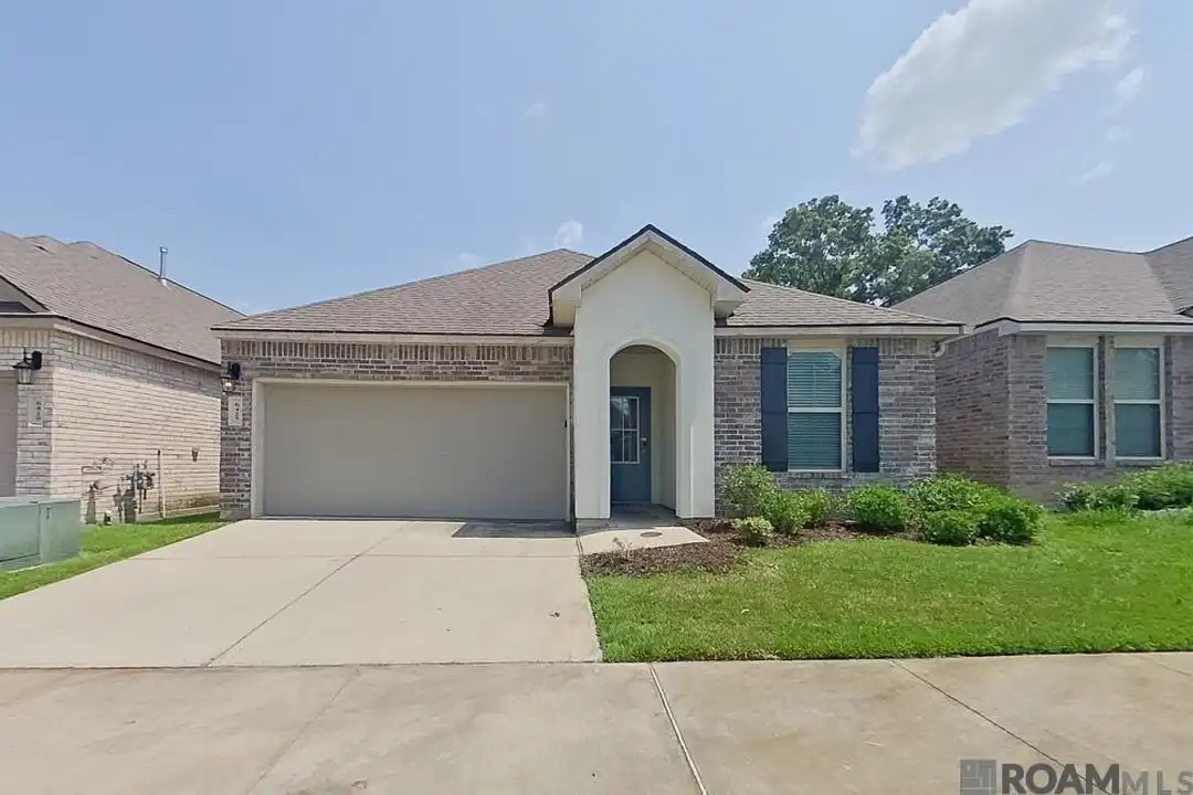 6425 Tiger Pointe Dr. – photo 1