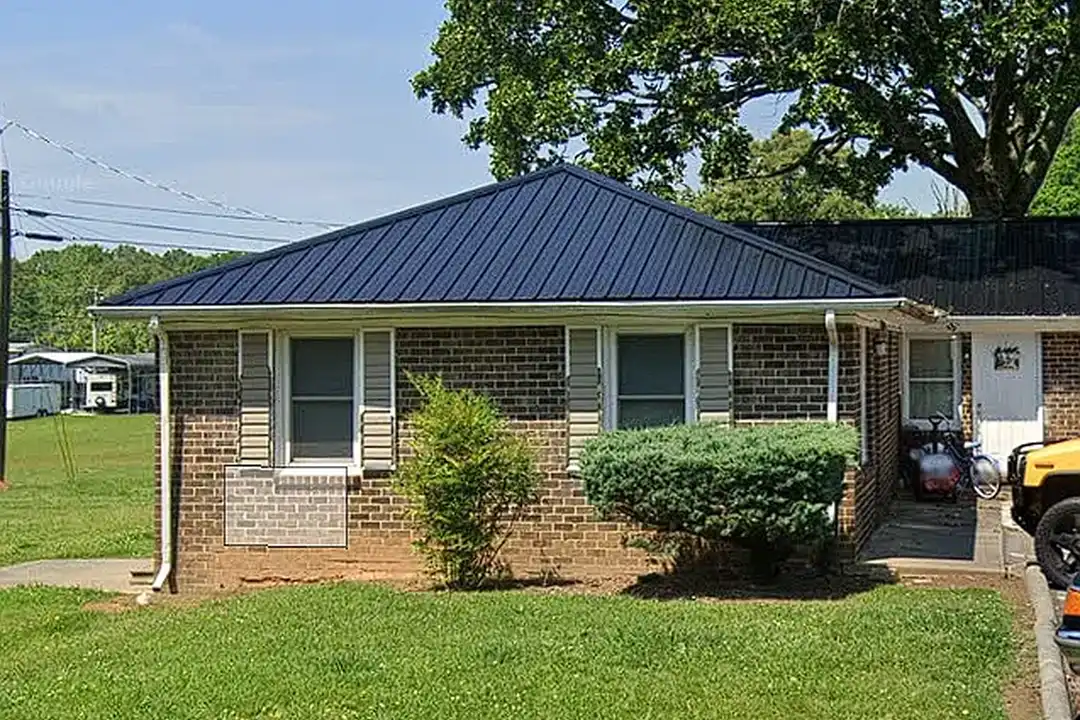 Skyline Apartments – photo 1 of 50