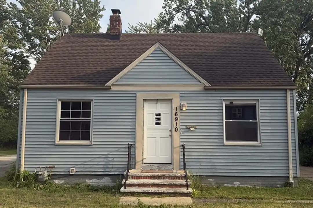 16910 Lotus Dr – photo 1