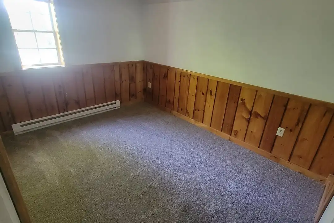 324 Lennox St unit 2 upper - View 6