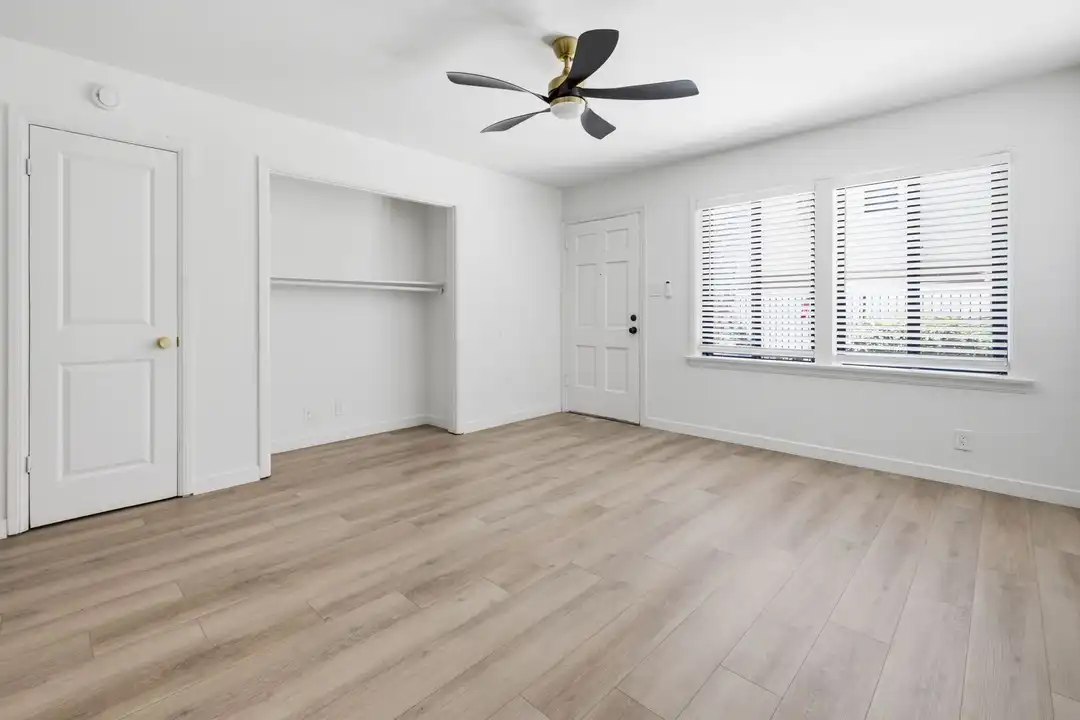 717 E Medio St unit 8 - View 6