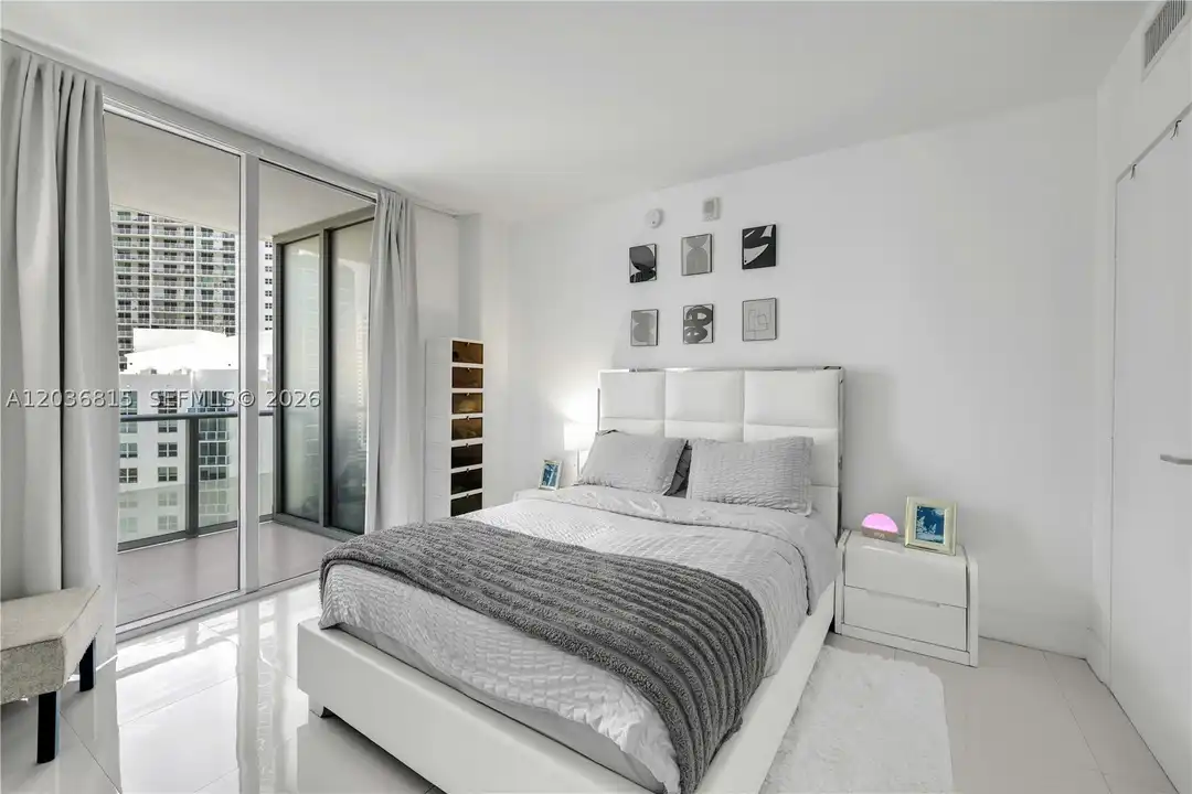 1300 Brickell Bay Dr #2411 - View 6