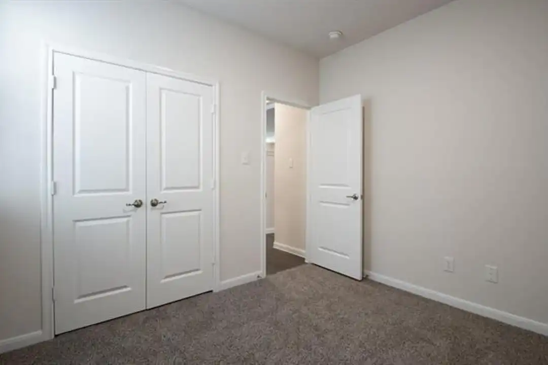 3608 Southbend Dr - View 5