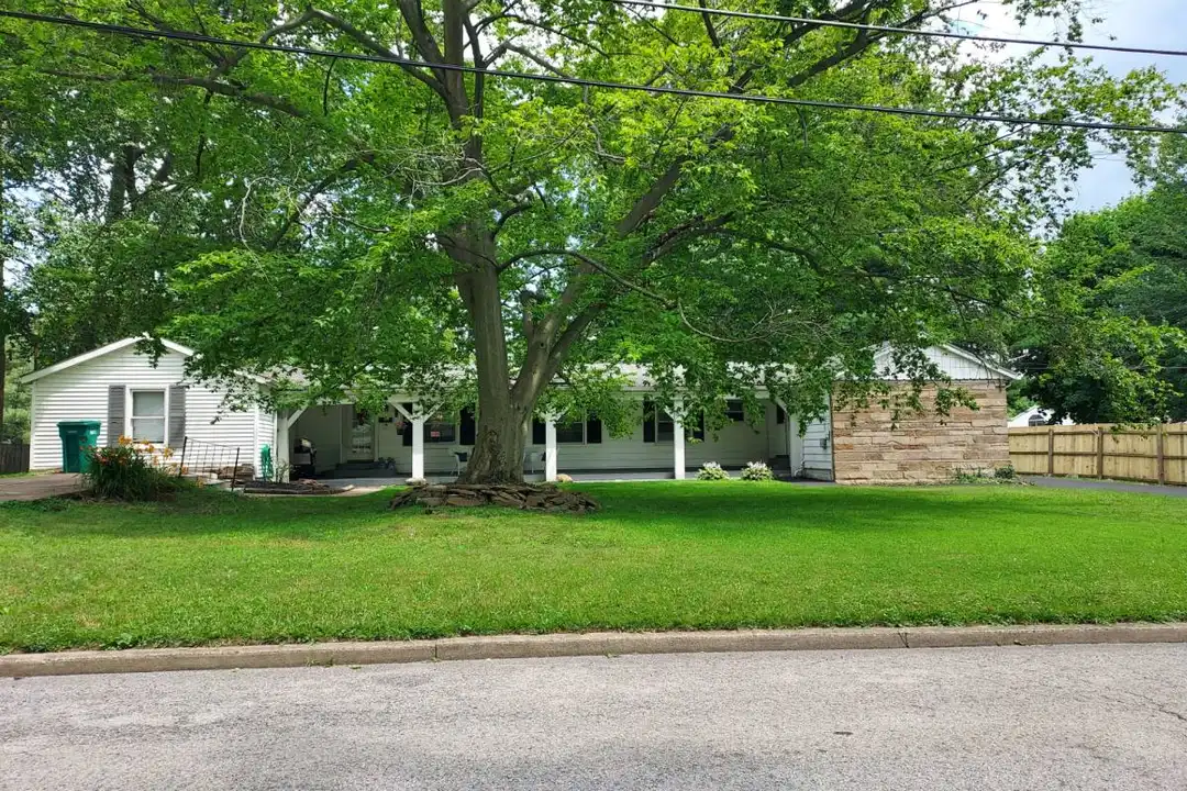 5103 Firnley Ave – photo 1
