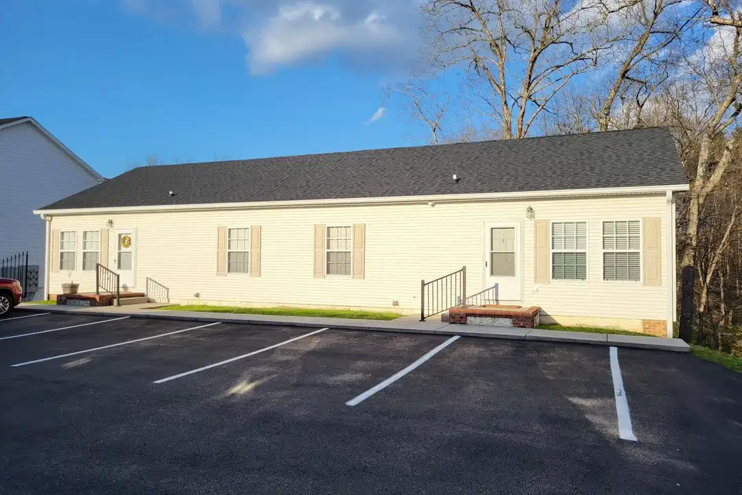 254 Charleston Ln – photo 1 of 13