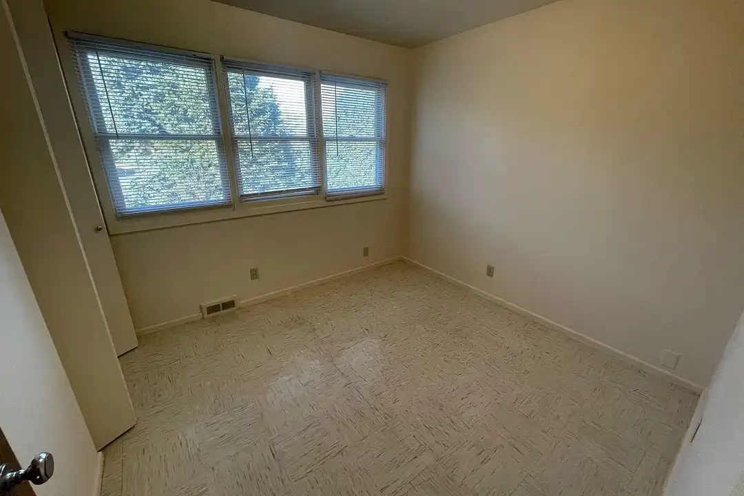Rising View - 3116 Lockbourne Dr - Bellevue, NE | Rent.