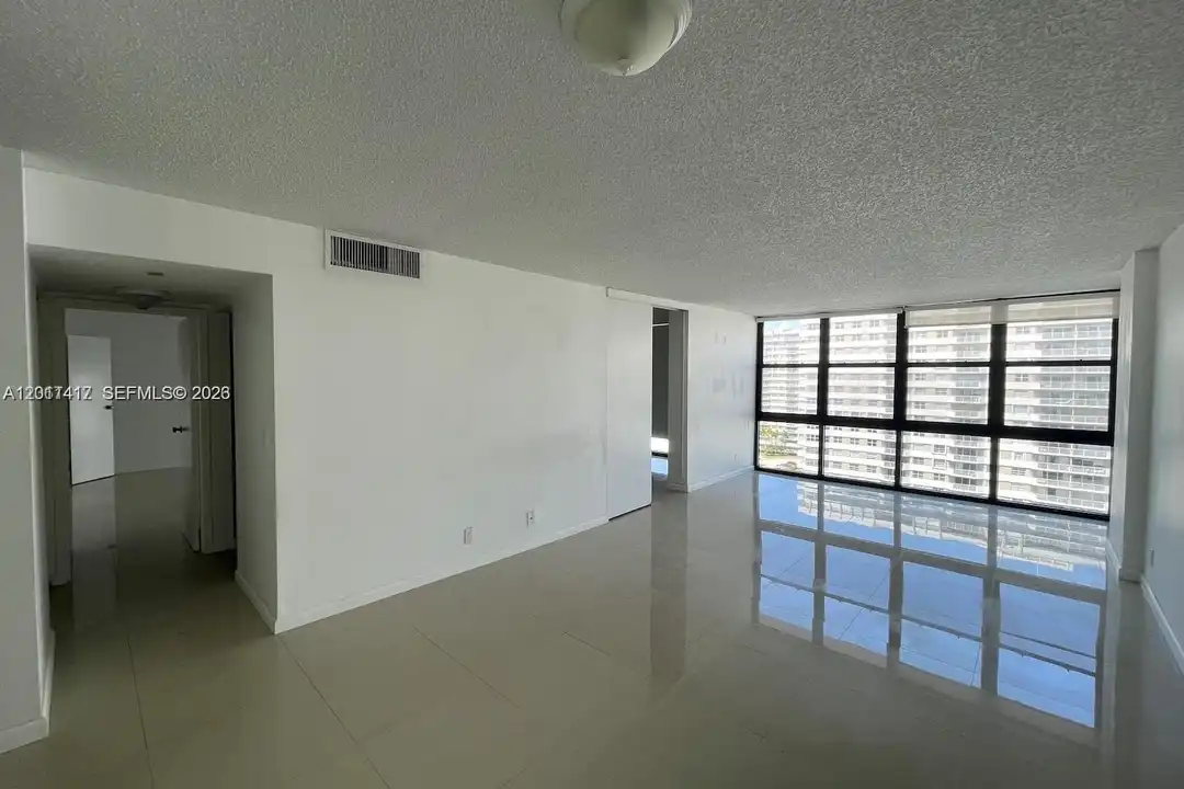 2049 S Ocean Dr #1504 - View 4
