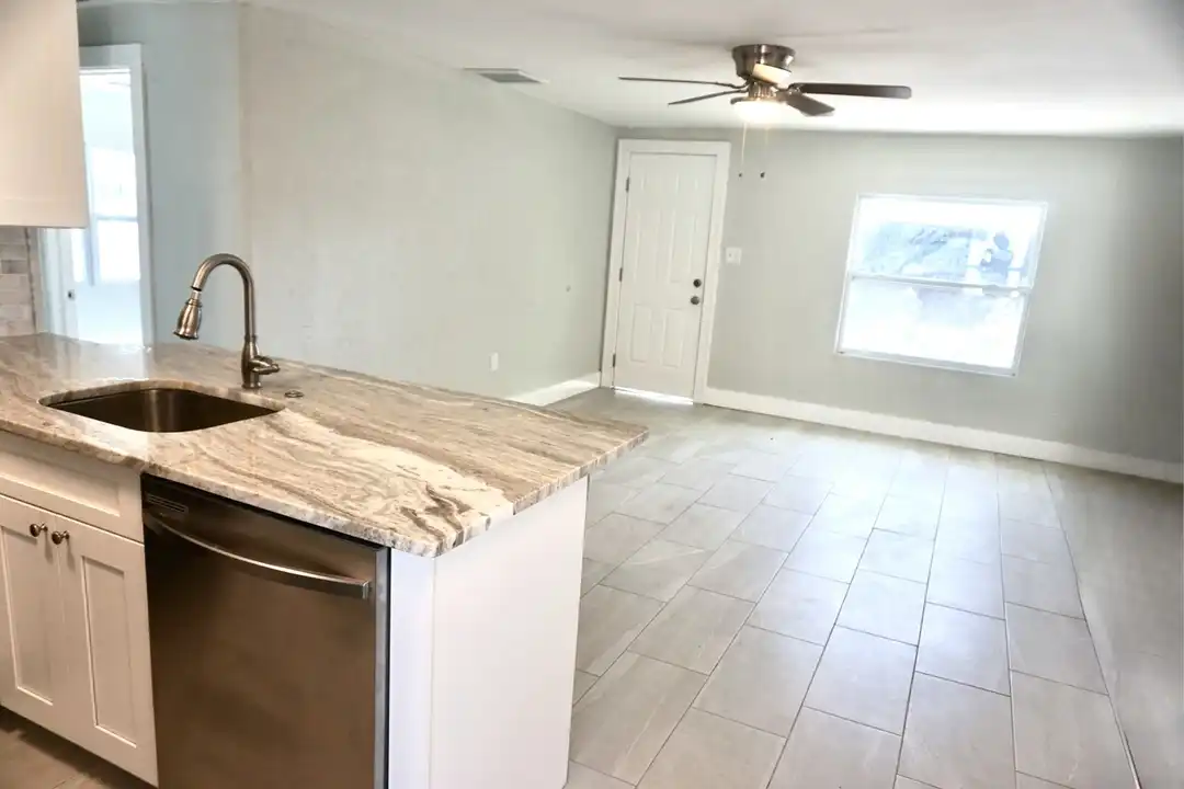 506 Engman St - View 3