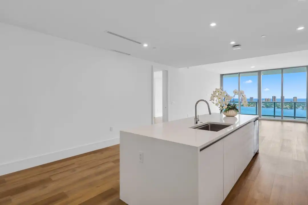 220 Lake Shore Dr #1908 - More