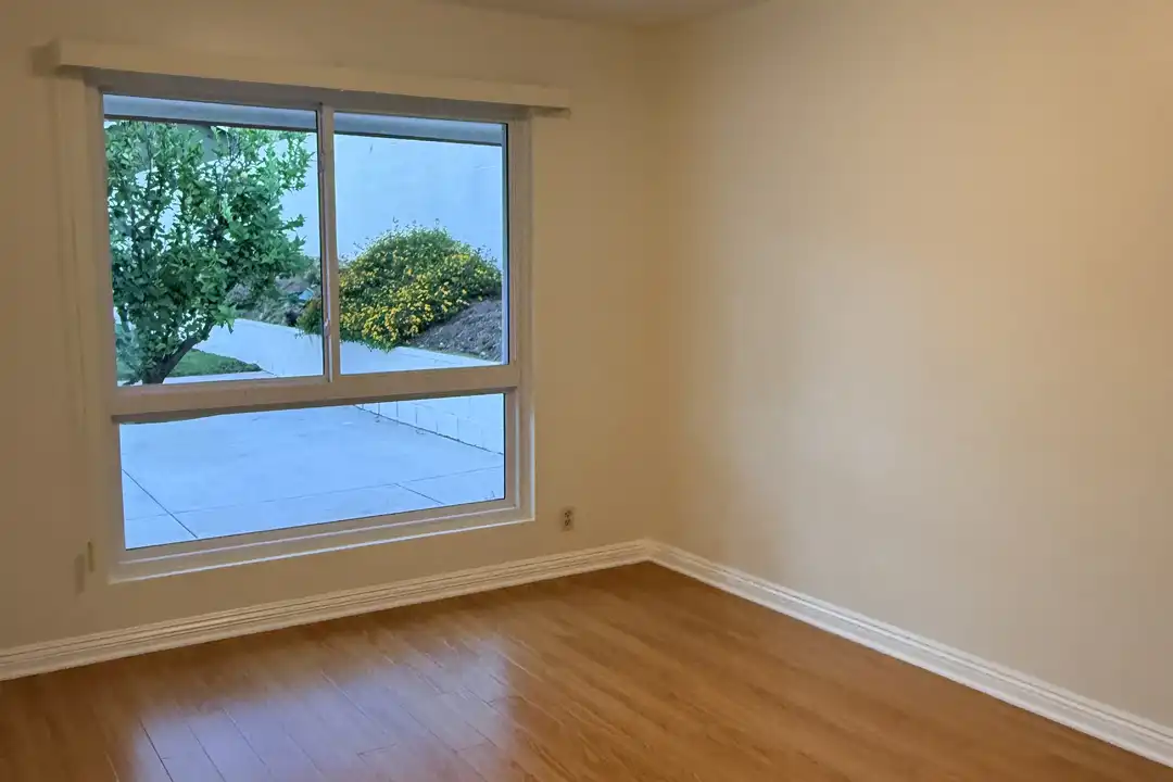 410 N Canyon Blvd - View 6