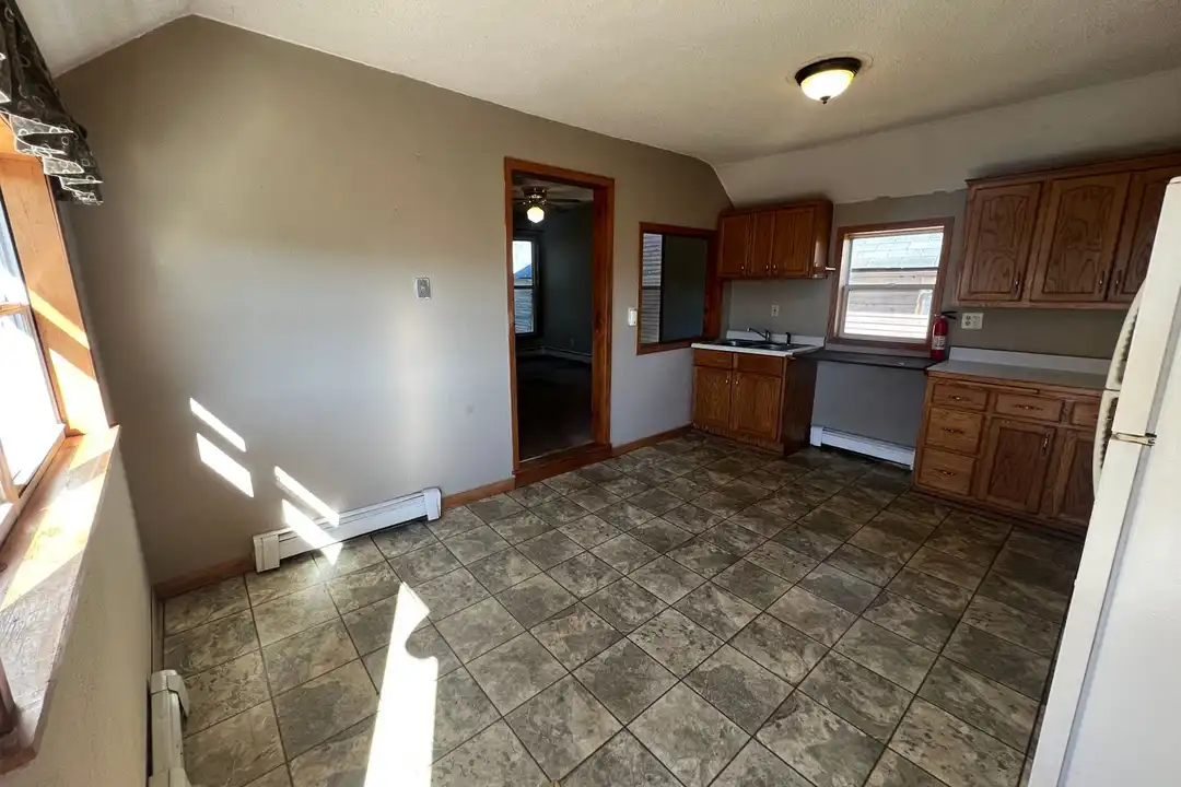 2014 Banks Ave unit 2014 1/2 Banks Ave - View 5