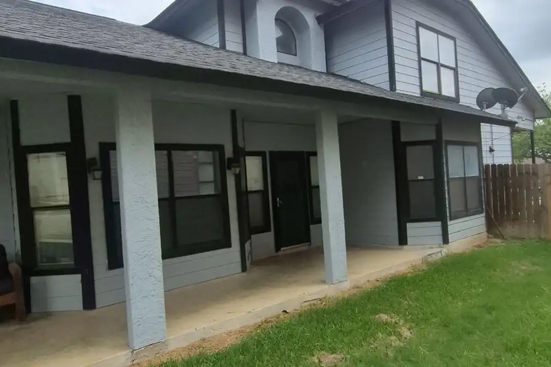 7014 Hickory Ridge Dr - View 2