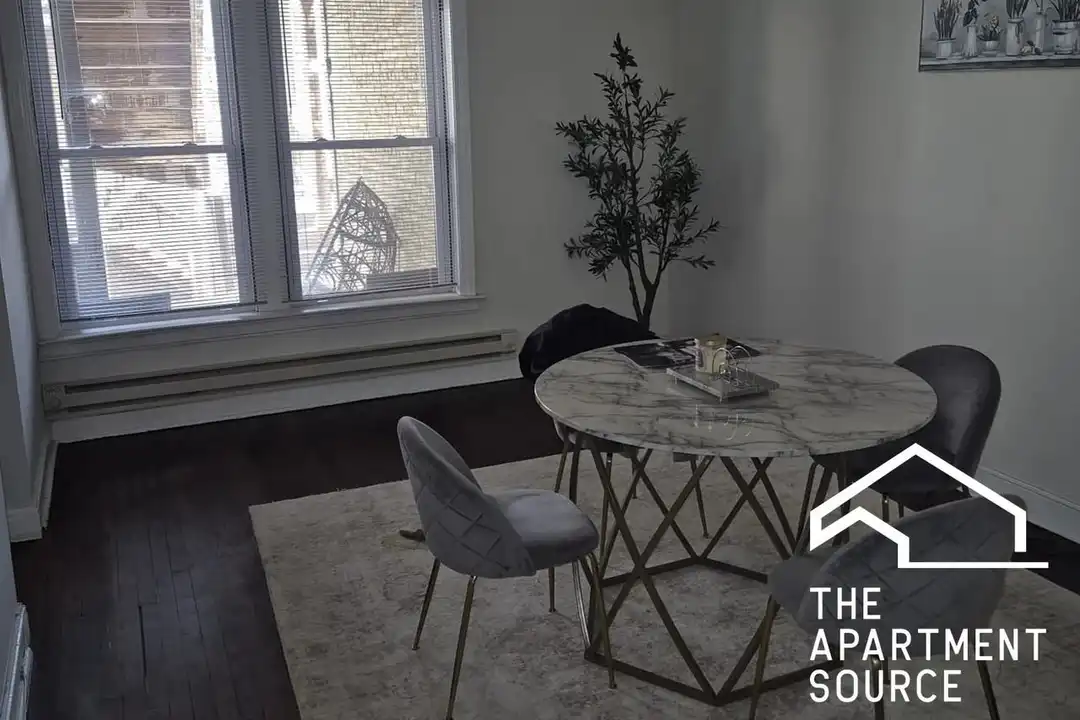 945 Judson Ave unit 1 - View 4
