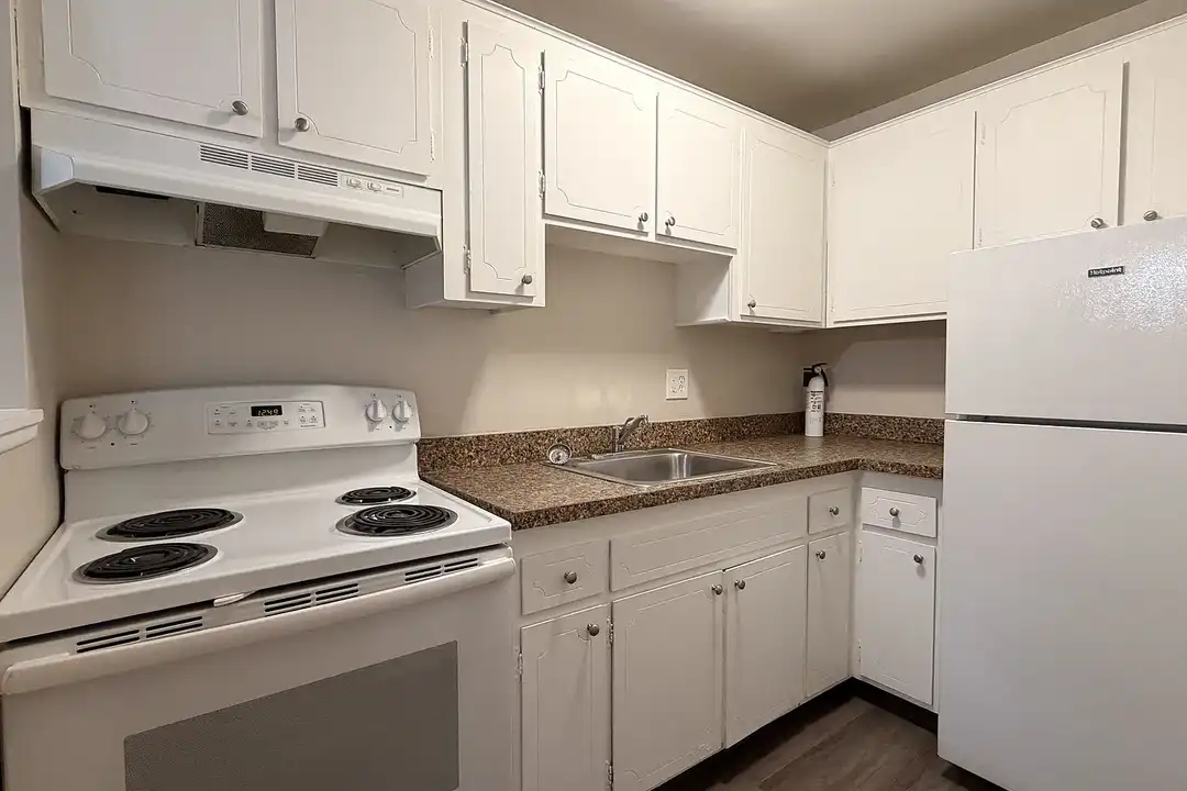 Huntington Green Apartments – photo 1