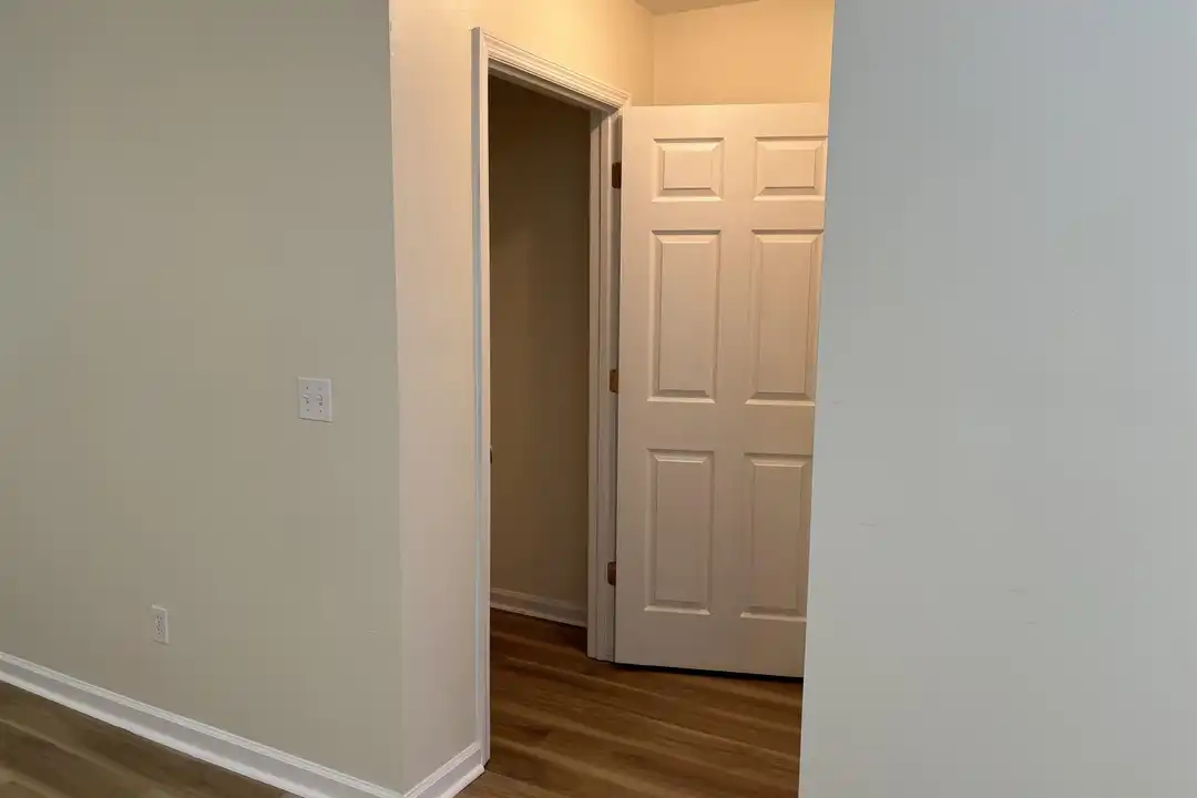 3041 Camelliawood Cir E - View 4
