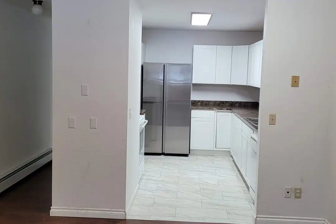 3501 N Brocton Ave unit 1 - View 4