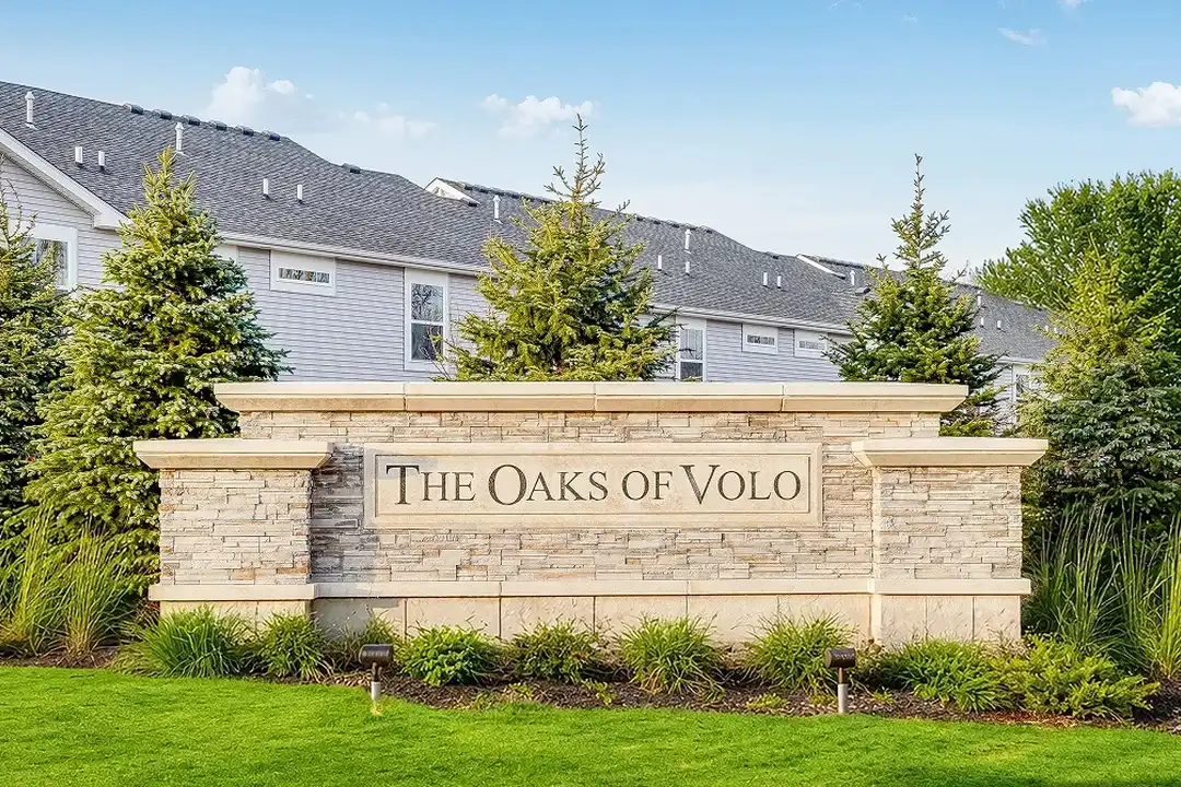 445 Red Oak Cir – photo 1 of 20