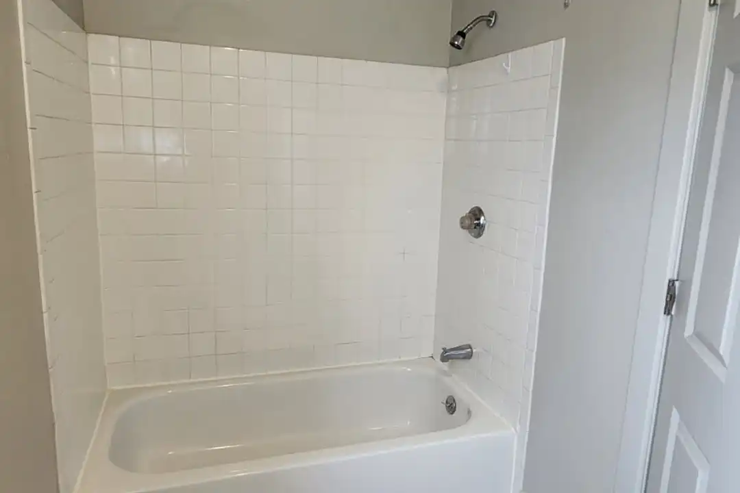 105 S Harriet Ave unit # 4 - View 6