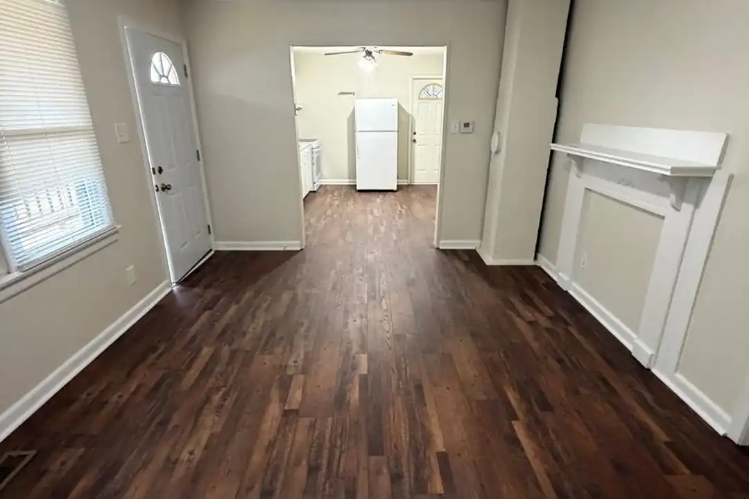 1810 Laurel St - View 4