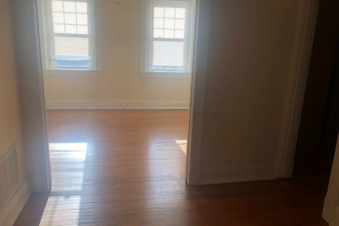 2826 Monument Ave unit #4 – photo 1
