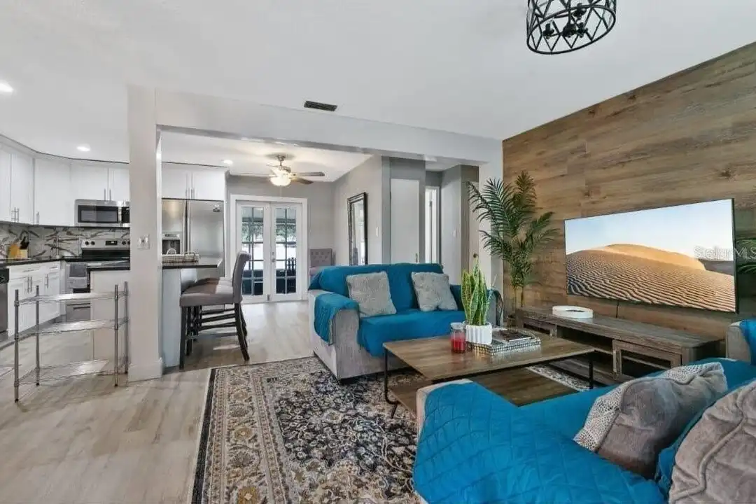 2911 E 97th Ave - View 4