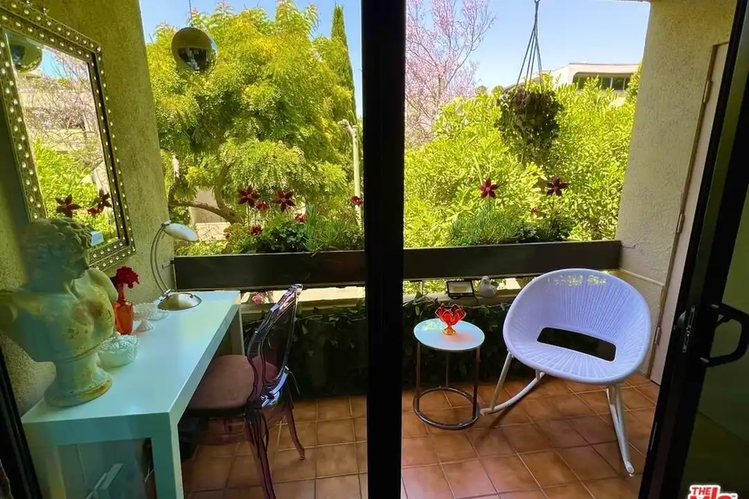 950 Kings Rd #268 - View 2