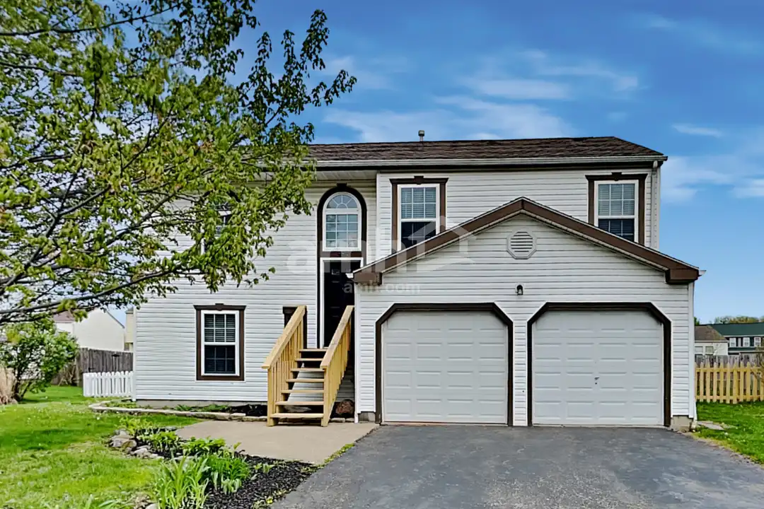 375 Thompson St – photo 1 of 20