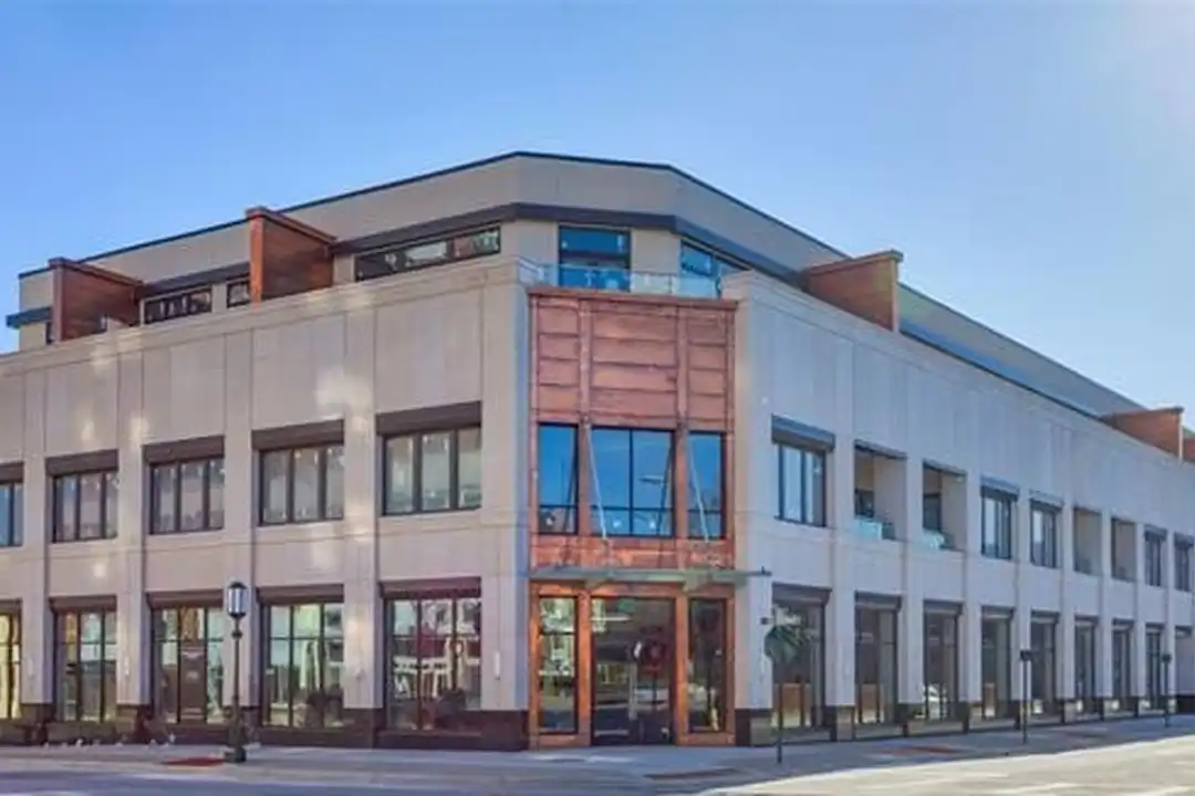 400 S Old Woodward Ave #209 – photo 1