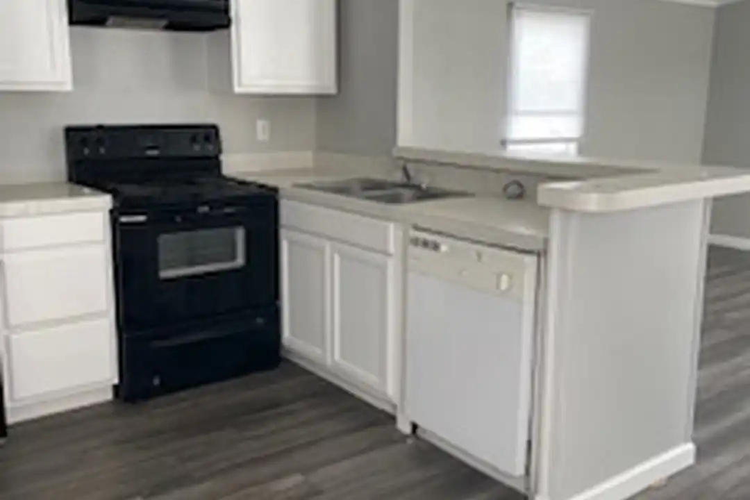 1800 N Live Oak St unit 51 – photo 1