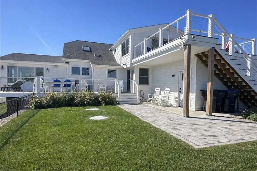 193 Seaconnet Blvd - View 3