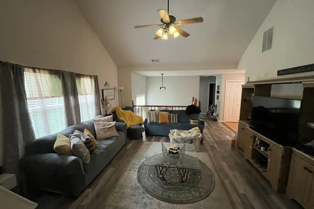 House in Lagrange - View 5