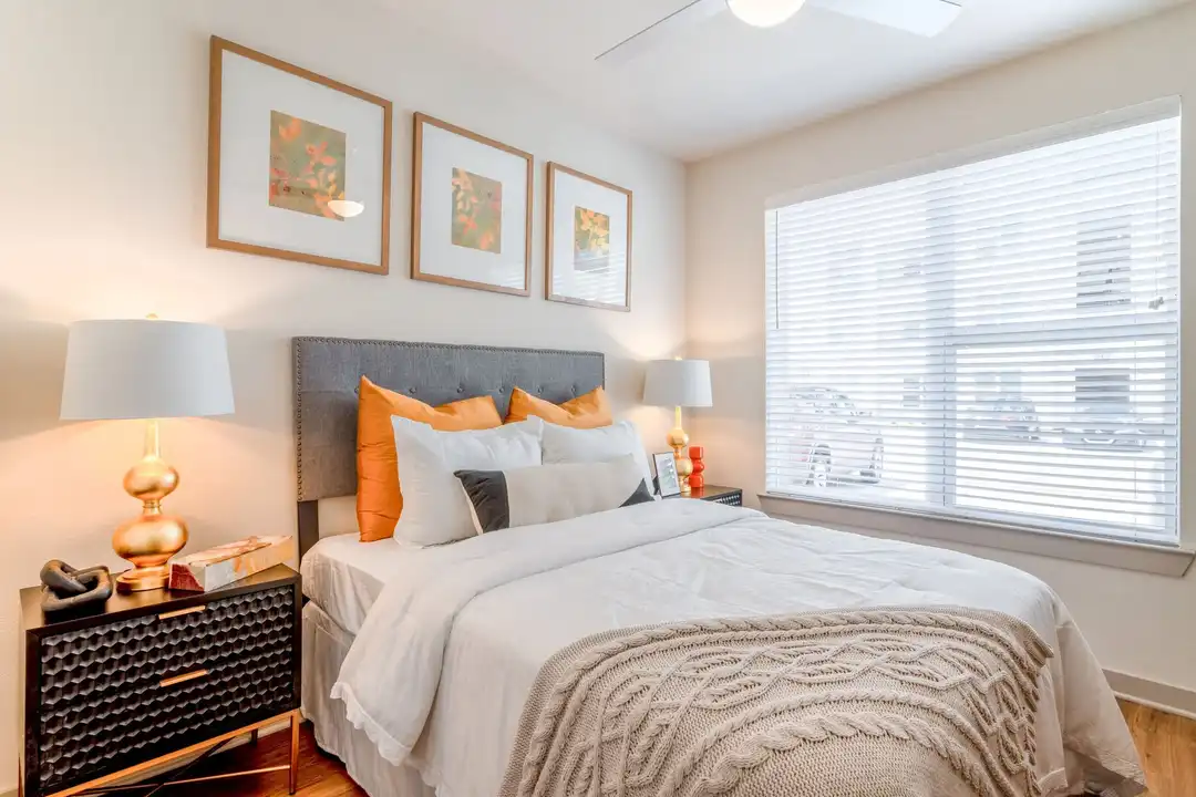 13939 Hillcroft Ave unit 11107 - Поглед 5