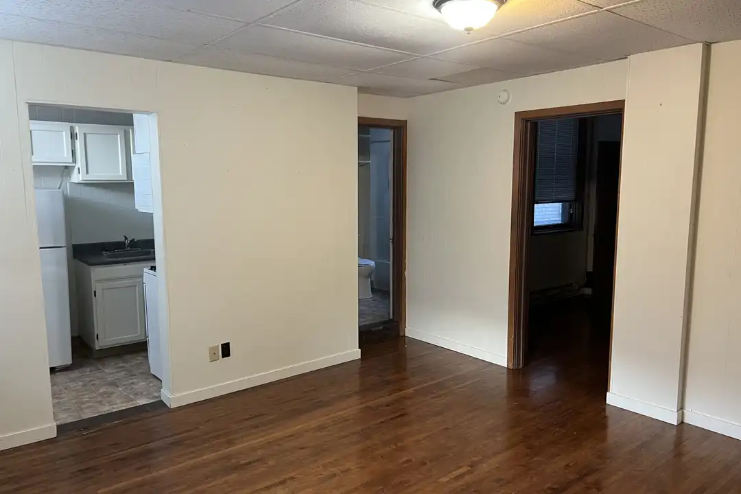408 N Broadway Dr unit 6 – photo 1