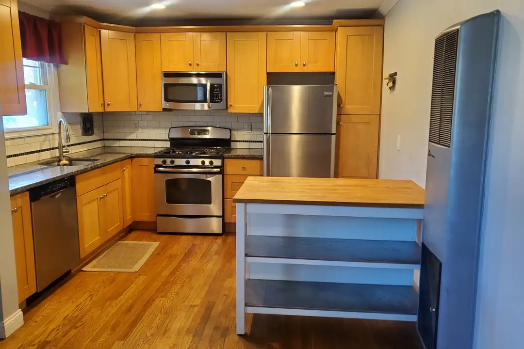 1042 St Charles Ave NE unit 6 - View 5