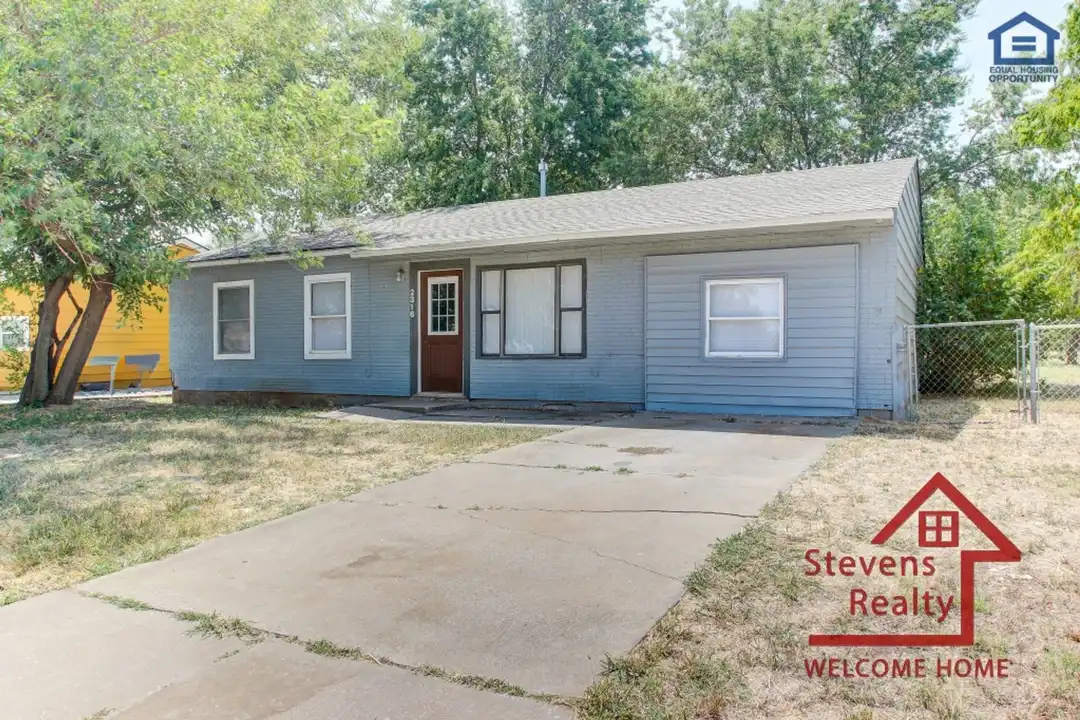 2316 NW 28th St - View 3