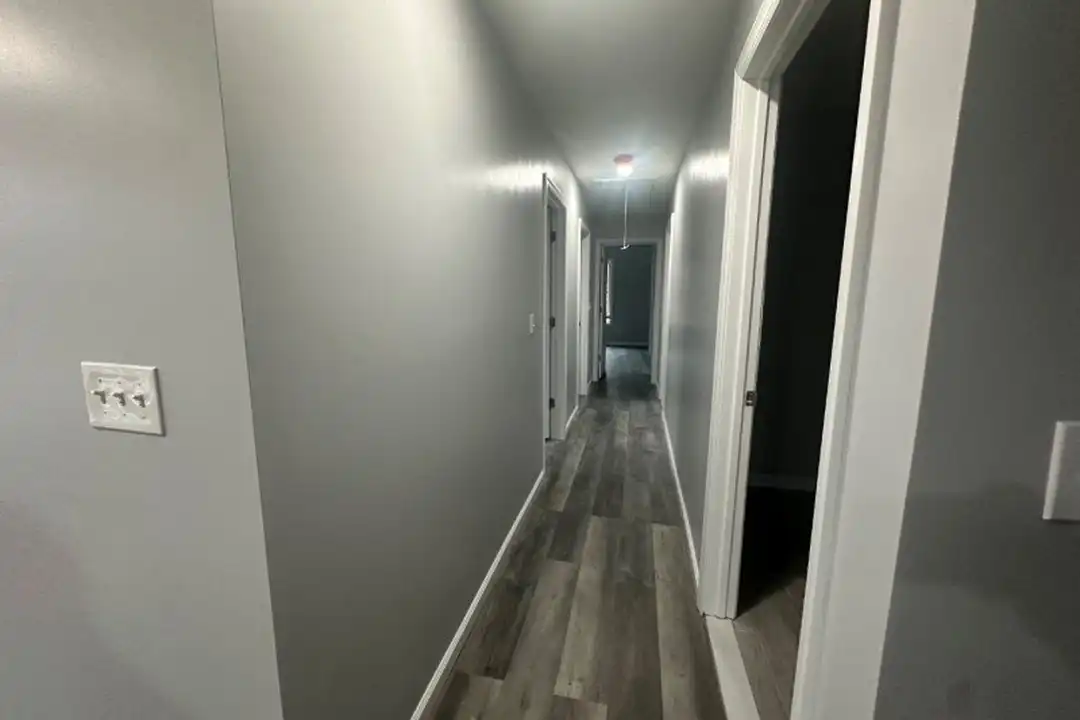 194 N 1st St - View 4