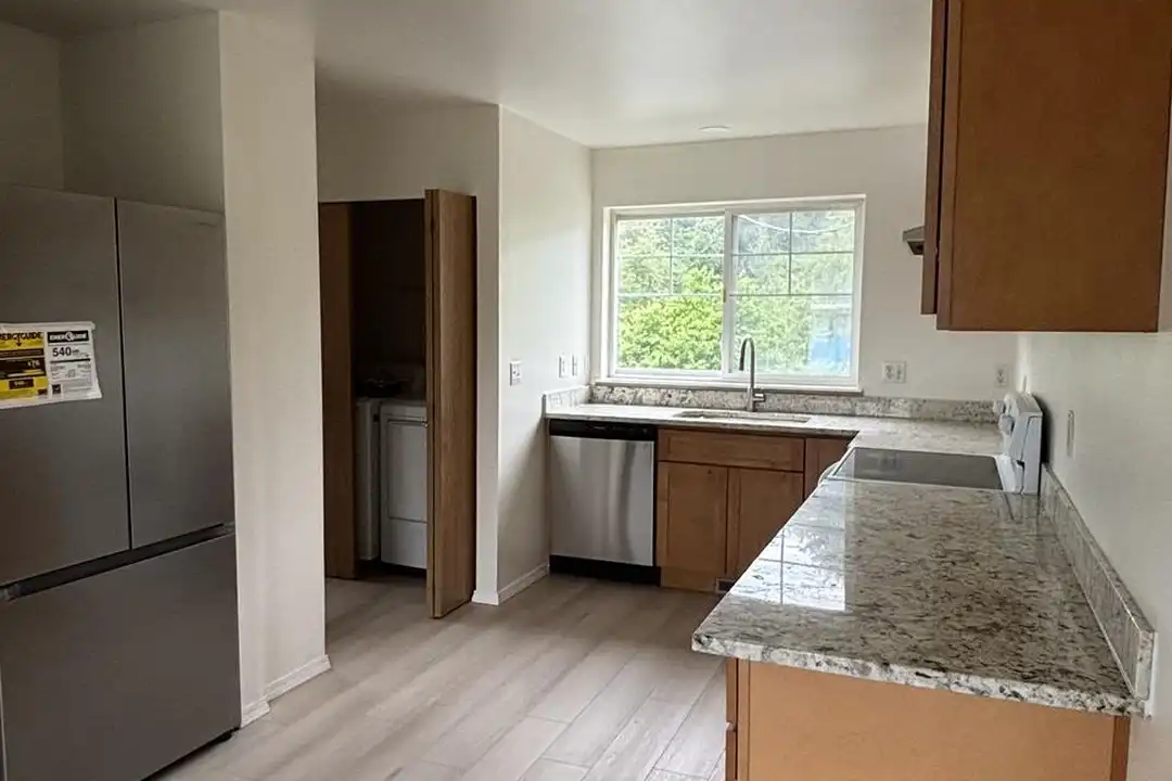 5914 35th Ave S unit B - View 2