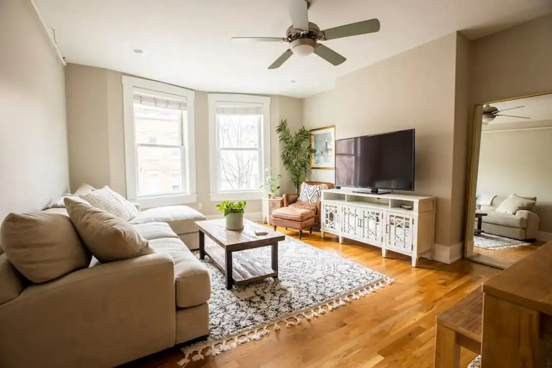 1407 Vine St unit 1056101P – photo 1