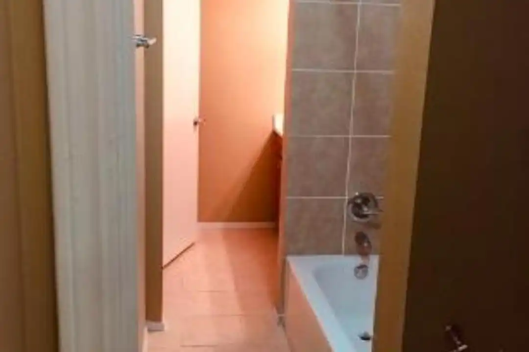 Apartment in Oklahoma City, Oklahoma - View 4